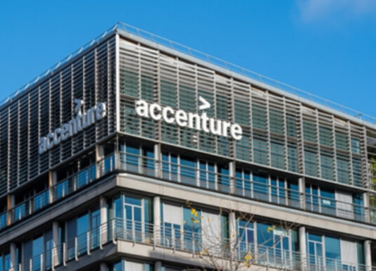 Equinix and Cisco expand collaboration on sovereign AI infrastructure in Singapore